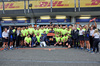 GP AZERBAIJAN, Carlos Sainz (ESP) Atlassian Williams Racing celebrates his third position with the team.

21.09.2025. Formula 1 World Championship, Rd 17, Azerbaijan Grand Prix, Baku Street Circuit, Azerbaijan, Gara Day.

- www.xpbimages.com, EMail: requests@xpbimages.com © Copyright: Bearne / XPB Images