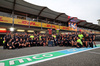 GP AZERBAIJAN, Gara winner Max Verstappen (NLD) Red Bull Racing celebrates with his grandmother; Dr Helmut Marko (AUT) Red Bull Motorsport Consultant; Yuki Tsunoda (JPN) Red Bull Racing; e the team. 

21.09.2025. Formula 1 World Championship, Rd 17, Azerbaijan Grand Prix, Baku Street Circuit, Azerbaijan, Gara Day.

 - www.xpbimages.com, EMail: requests@xpbimages.com © Copyright: Rew / XPB Images