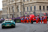 GP AZERBAIJAN, Circuit Atmosfera - marshals trackside passed by the Aston Martin FIA Safety Car.

21.09.2025. Formula 1 World Championship, Rd 17, Azerbaijan Grand Prix, Baku Street Circuit, Azerbaijan, Gara Day.

 - www.xpbimages.com, EMail: requests@xpbimages.com © Copyright: Rew / XPB Images