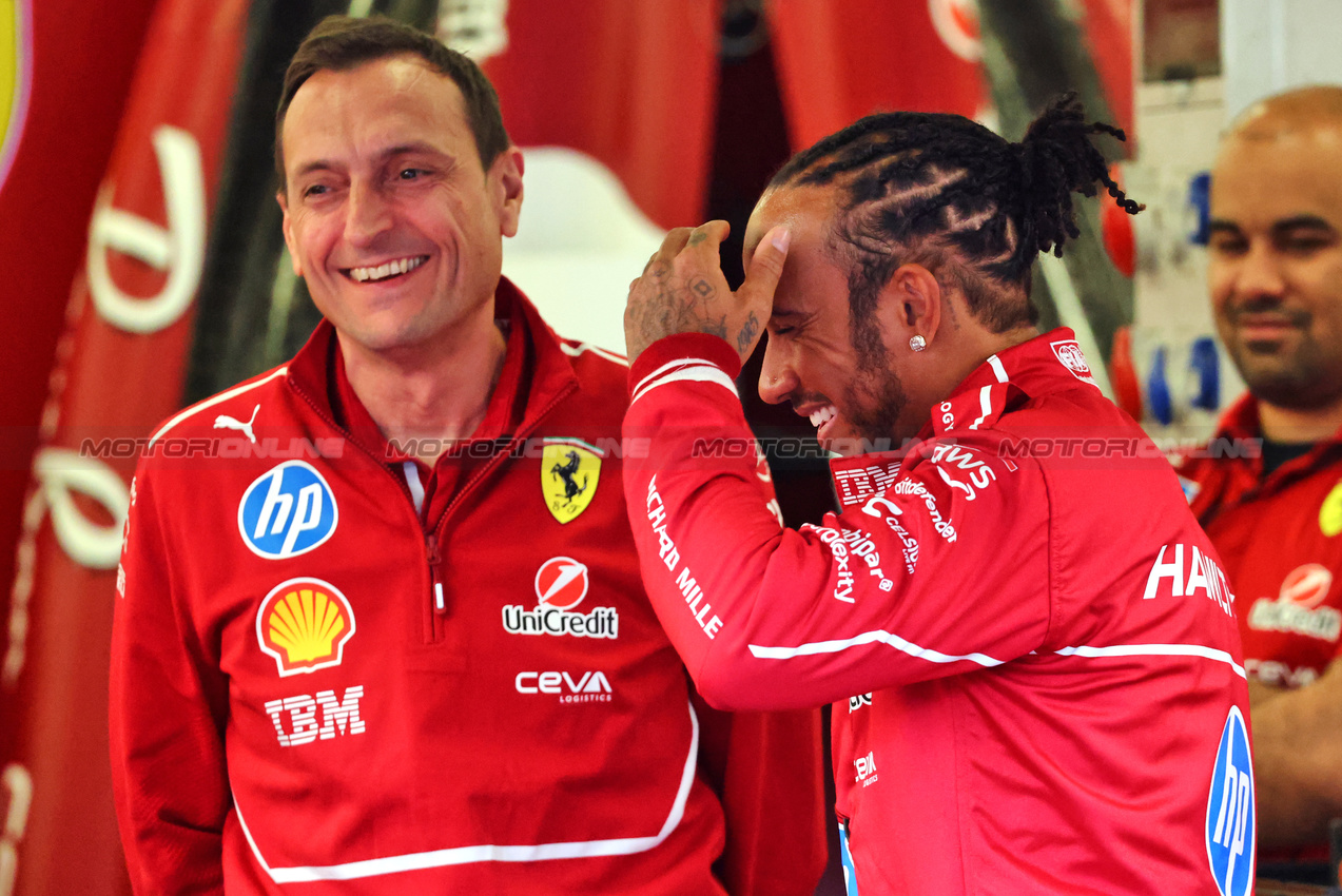GP AZERBAIJAN, Lewis Hamilton (GBR) Ferrari with Riccardo Adami (ITA) Ferrari Gara Engineer.

18.09.2025. Formula 1 World Championship, Rd 17, Azerbaijan Grand Prix, Baku Street Circuit, Azerbaijan, Preparation Day.

- www.xpbimages.com, EMail: requests@xpbimages.com © Copyright: Batchelor / XPB Images