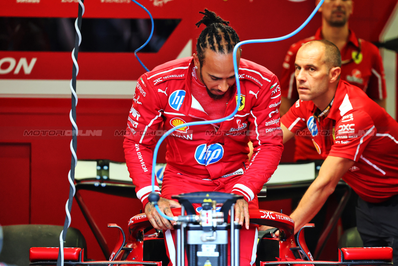 GP AZERBAIJAN, Lewis Hamilton (GBR) Ferrari SF-25.

18.09.2025. Formula 1 World Championship, Rd 17, Azerbaijan Grand Prix, Baku Street Circuit, Azerbaijan, Preparation Day.

- www.xpbimages.com, EMail: requests@xpbimages.com © Copyright: Batchelor / XPB Images