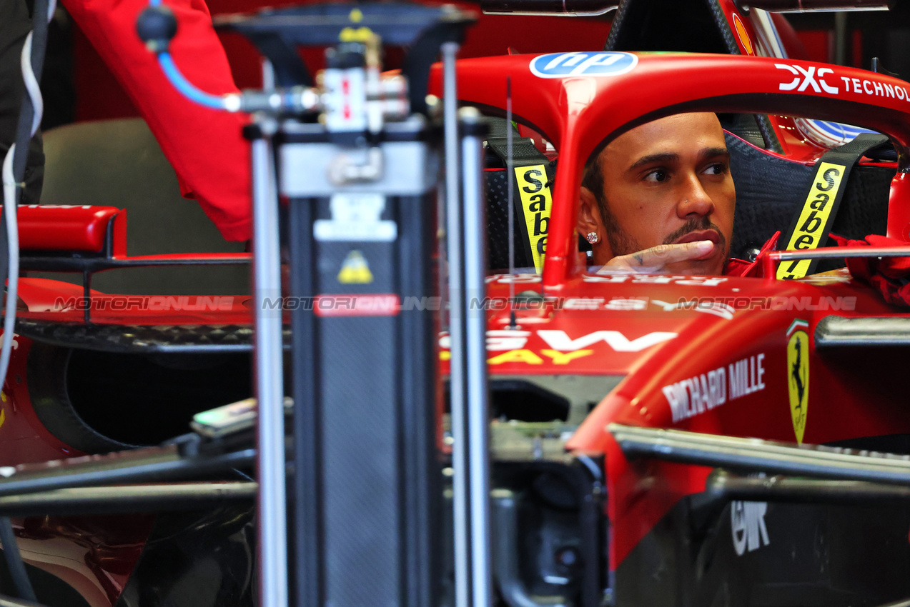 GP AZERBAIJAN, Lewis Hamilton (GBR) Ferrari SF-25.

18.09.2025. Formula 1 World Championship, Rd 17, Azerbaijan Grand Prix, Baku Street Circuit, Azerbaijan, Preparation Day.

- www.xpbimages.com, EMail: requests@xpbimages.com © Copyright: Batchelor / XPB Images