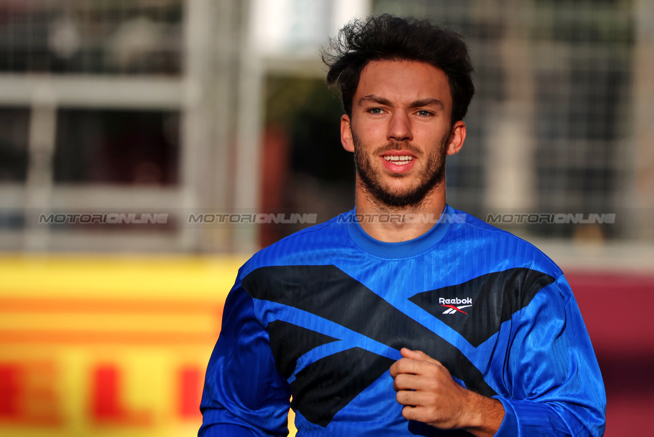 GP AZERBAIJAN, Pierre Gasly (FRA) Alpine F1 Team runs the circuit.

18.09.2025. Formula 1 World Championship, Rd 17, Azerbaijan Grand Prix, Baku Street Circuit, Azerbaijan, Preparation Day.

 - www.xpbimages.com, EMail: requests@xpbimages.com © Copyright: Rew / XPB Images