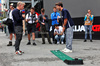 GP AZERBAIJAN, Pierre Gasly (FRA) Alpine F1 Team plays golf in the paddock with Simon Lazenby (GBR) Sky Sports F1 TV Presenter (Left).

18.09.2025. Formula 1 World Championship, Rd 17, Azerbaijan Grand Prix, Baku Street Circuit, Azerbaijan, Preparation Day.

 - www.xpbimages.com, EMail: requests@xpbimages.com © Copyright: Rew / XPB Images