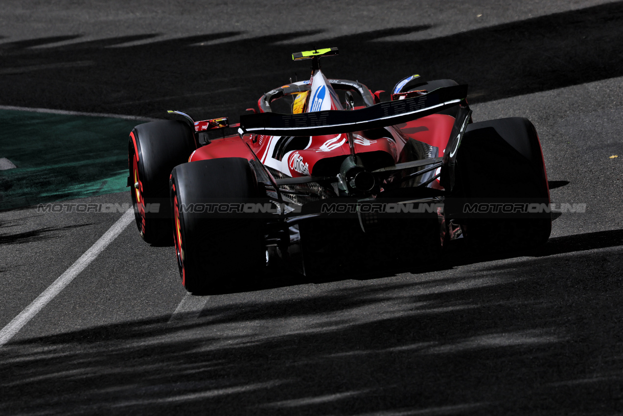 GP AZERBAIJAN, Lewis Hamilton (GBR) Ferrari SF-25.

20.09.2025. Formula 1 World Championship, Rd 17, Azerbaijan Grand Prix, Baku Street Circuit, Azerbaijan, Qualifiche Day.

- www.xpbimages.com, EMail: requests@xpbimages.com © Copyright: Charniaux / XPB Images