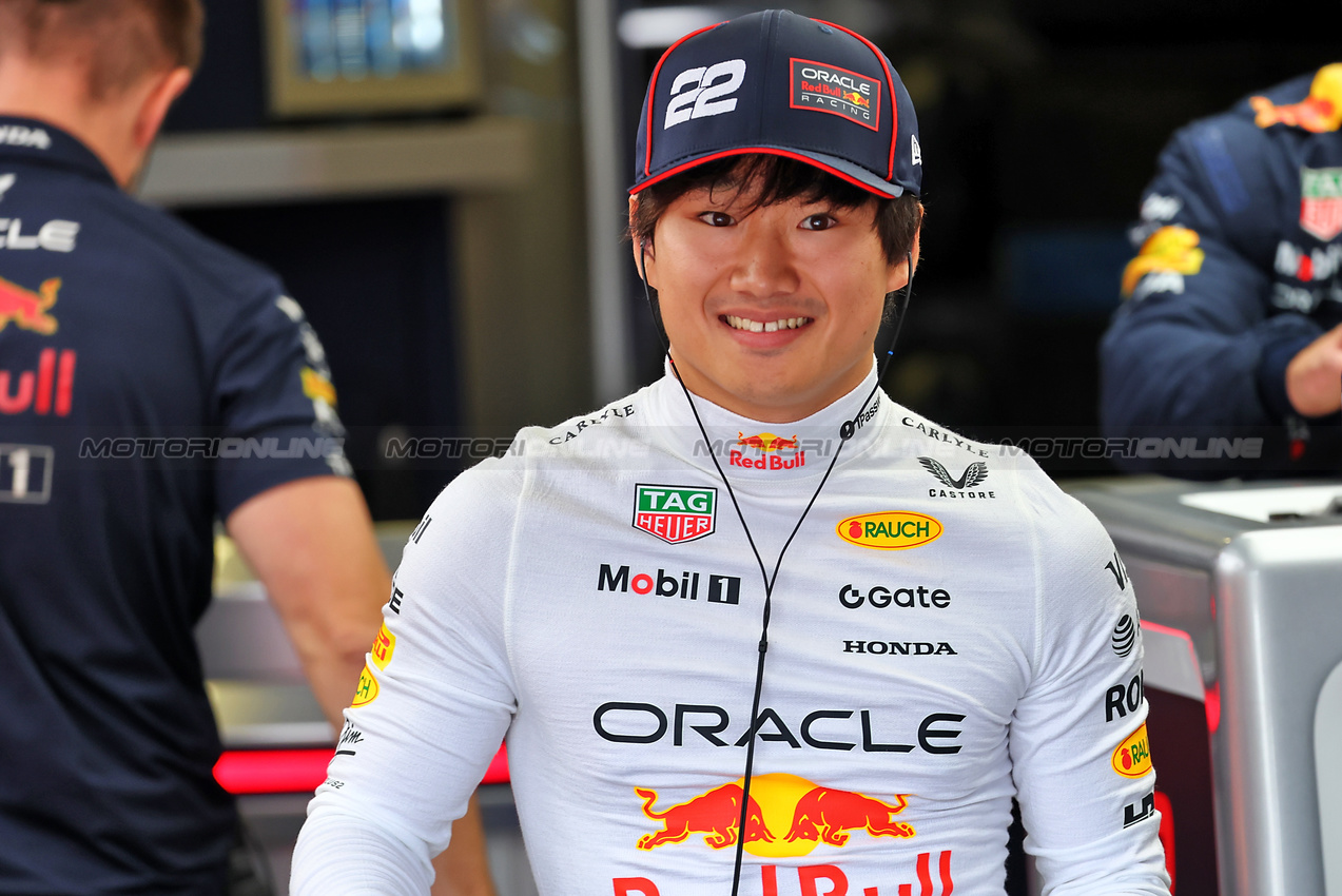 GP AZERBAIJAN, Yuki Tsunoda (JPN) Red Bull Racing.

20.09.2025. Formula 1 World Championship, Rd 17, Azerbaijan Grand Prix, Baku Street Circuit, Azerbaijan, Qualifiche Day.

- www.xpbimages.com, EMail: requests@xpbimages.com © Copyright: Batchelor / XPB Images