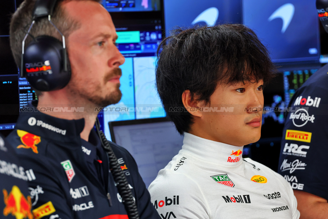 GP AZERBAIJAN, Yuki Tsunoda (JPN) Red Bull Racing.

20.09.2025. Formula 1 World Championship, Rd 17, Azerbaijan Grand Prix, Baku Street Circuit, Azerbaijan, Qualifiche Day.

- www.xpbimages.com, EMail: requests@xpbimages.com © Copyright: Batchelor / XPB Images