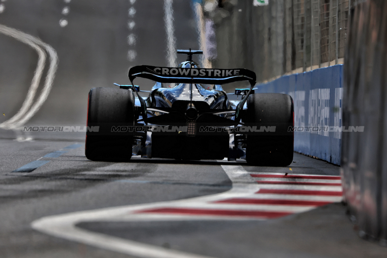 GP AZERBAIJAN, George Russell (GBR) Mercedes AMG F1 W16.

20.09.2025. Formula 1 World Championship, Rd 17, Azerbaijan Grand Prix, Baku Street Circuit, Azerbaijan, Qualifiche Day.

 - www.xpbimages.com, EMail: requests@xpbimages.com © Copyright: Rew / XPB Images