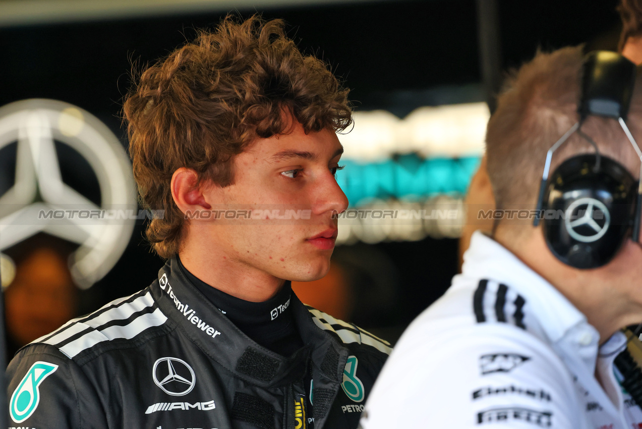 GP AZERBAIJAN, Andrea Kimi Antonelli (ITA) Mercedes AMG F1.

20.09.2025. Formula 1 World Championship, Rd 17, Azerbaijan Grand Prix, Baku Street Circuit, Azerbaijan, Qualifiche Day.

- www.xpbimages.com, EMail: requests@xpbimages.com © Copyright: Batchelor / XPB Images