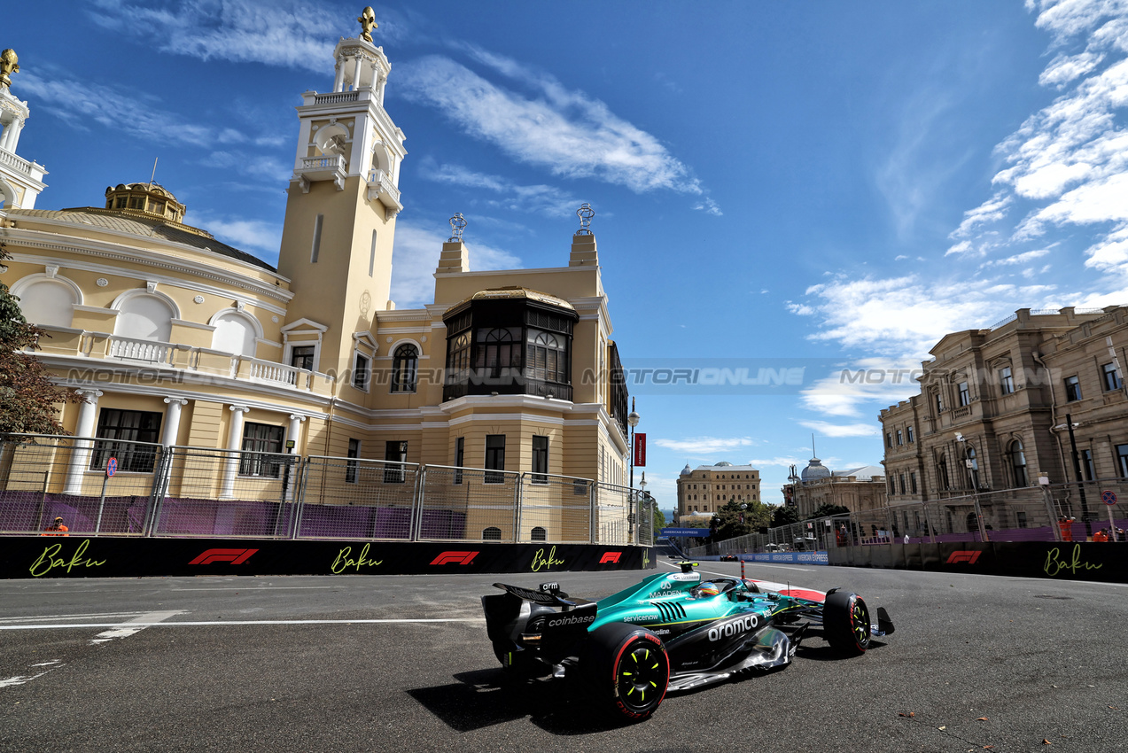 GP AZERBAIJAN, Fernando Alonso (ESP) Aston Martin F1 Team AMR25.

20.09.2025. Formula 1 World Championship, Rd 17, Azerbaijan Grand Prix, Baku Street Circuit, Azerbaijan, Qualifiche Day.

 - www.xpbimages.com, EMail: requests@xpbimages.com © Copyright: Rew / XPB Images