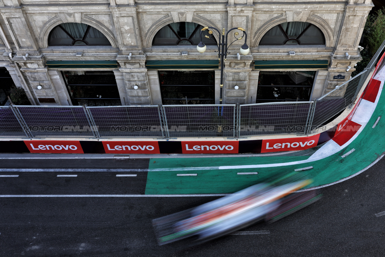 GP AZERBAIJAN, Isack Hadjar (FRA) Racing Bulls VCARB 02.

20.09.2025. Formula 1 World Championship, Rd 17, Azerbaijan Grand Prix, Baku Street Circuit, Azerbaijan, Qualifiche Day.

 - www.xpbimages.com, EMail: requests@xpbimages.com © Copyright: Rew / XPB Images