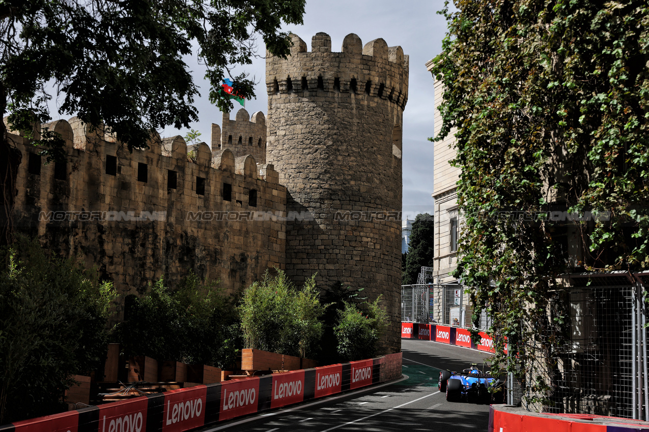 GP AZERBAIJAN, Carlos Sainz (ESP) Atlassian Williams Racing FW47.

20.09.2025. Formula 1 World Championship, Rd 17, Azerbaijan Grand Prix, Baku Street Circuit, Azerbaijan, Qualifiche Day.

- www.xpbimages.com, EMail: requests@xpbimages.com © Copyright: Charniaux / XPB Images