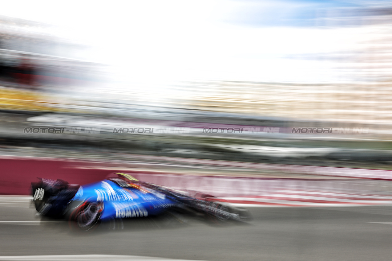 GP AZERBAIJAN, Carlos Sainz (ESP) Atlassian Williams Racing FW47.

20.09.2025. Formula 1 World Championship, Rd 17, Azerbaijan Grand Prix, Baku Street Circuit, Azerbaijan, Qualifiche Day.

- www.xpbimages.com, EMail: requests@xpbimages.com © Copyright: Bearne / XPB Images