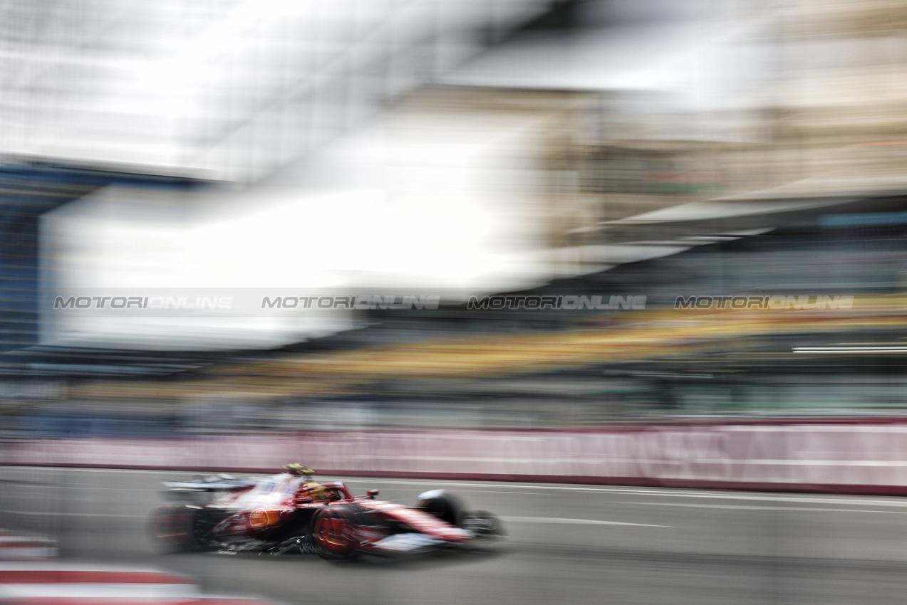 GP AZERBAIJAN, Lewis Hamilton (GBR) Ferrari SF-25.

20.09.2025. Formula 1 World Championship, Rd 17, Azerbaijan Grand Prix, Baku Street Circuit, Azerbaijan, Qualifiche Day.

- www.xpbimages.com, EMail: requests@xpbimages.com © Copyright: Bearne / XPB Images