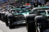 GP AZERBAIJAN, Lance Stroll (CDN) Aston Martin F1 Team AMR25 in the pits.

20.09.2025. Formula 1 World Championship, Rd 17, Azerbaijan Grand Prix, Baku Street Circuit, Azerbaijan, Qualifiche Day.

- www.xpbimages.com, EMail: requests@xpbimages.com © Copyright: Batchelor / XPB Images
