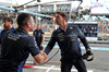 GP AZERBAIJAN, James Vowles (GBR) Atlassian Williams Racing Team Principal celebrates second position in qualifying for Carlos Sainz (ESP) Atlassian Williams Racing with the team.

20.09.2025. Formula 1 World Championship, Rd 17, Azerbaijan Grand Prix, Baku Street Circuit, Azerbaijan, Qualifiche Day.

- www.xpbimages.com, EMail: requests@xpbimages.com © Copyright: Bearne / XPB Images