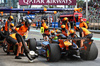 GP AZERBAIJAN, Lando Norris (GBR) McLaren MCL39 practices a pit stop.

20.09.2025. Formula 1 World Championship, Rd 17, Azerbaijan Grand Prix, Baku Street Circuit, Azerbaijan, Qualifiche Day.

- www.xpbimages.com, EMail: requests@xpbimages.com © Copyright: Batchelor / XPB Images