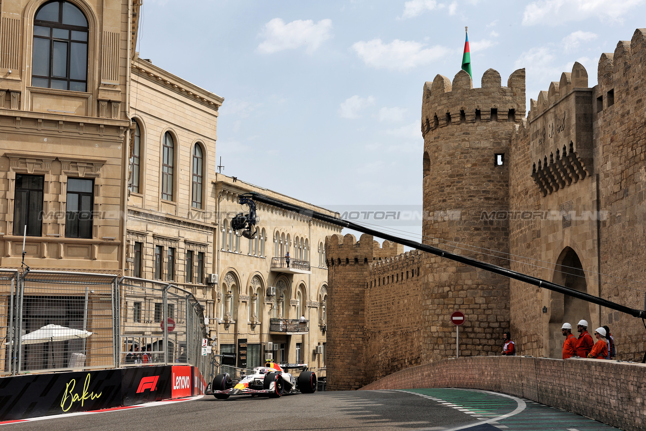 GP AZERBAIJAN, Liam Lawson (NZL) Racing Bulls VCARB 02.

19.09.2025. Formula 1 World Championship, Rd 17, Azerbaijan Grand Prix, Baku Street Circuit, Azerbaijan, Practice Day.

 - www.xpbimages.com, EMail: requests@xpbimages.com © Copyright: Rew / XPB Images