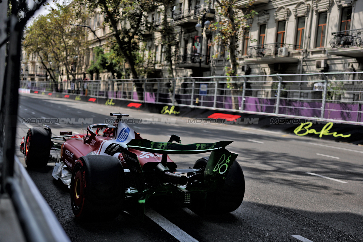 GP AZERBAIJAN, Charles Leclerc (MON) Ferrari SF-25.

19.09.2025. Formula 1 World Championship, Rd 17, Azerbaijan Grand Prix, Baku Street Circuit, Azerbaijan, Practice Day.

- www.xpbimages.com, EMail: requests@xpbimages.com © Copyright: Charniaux / XPB Images