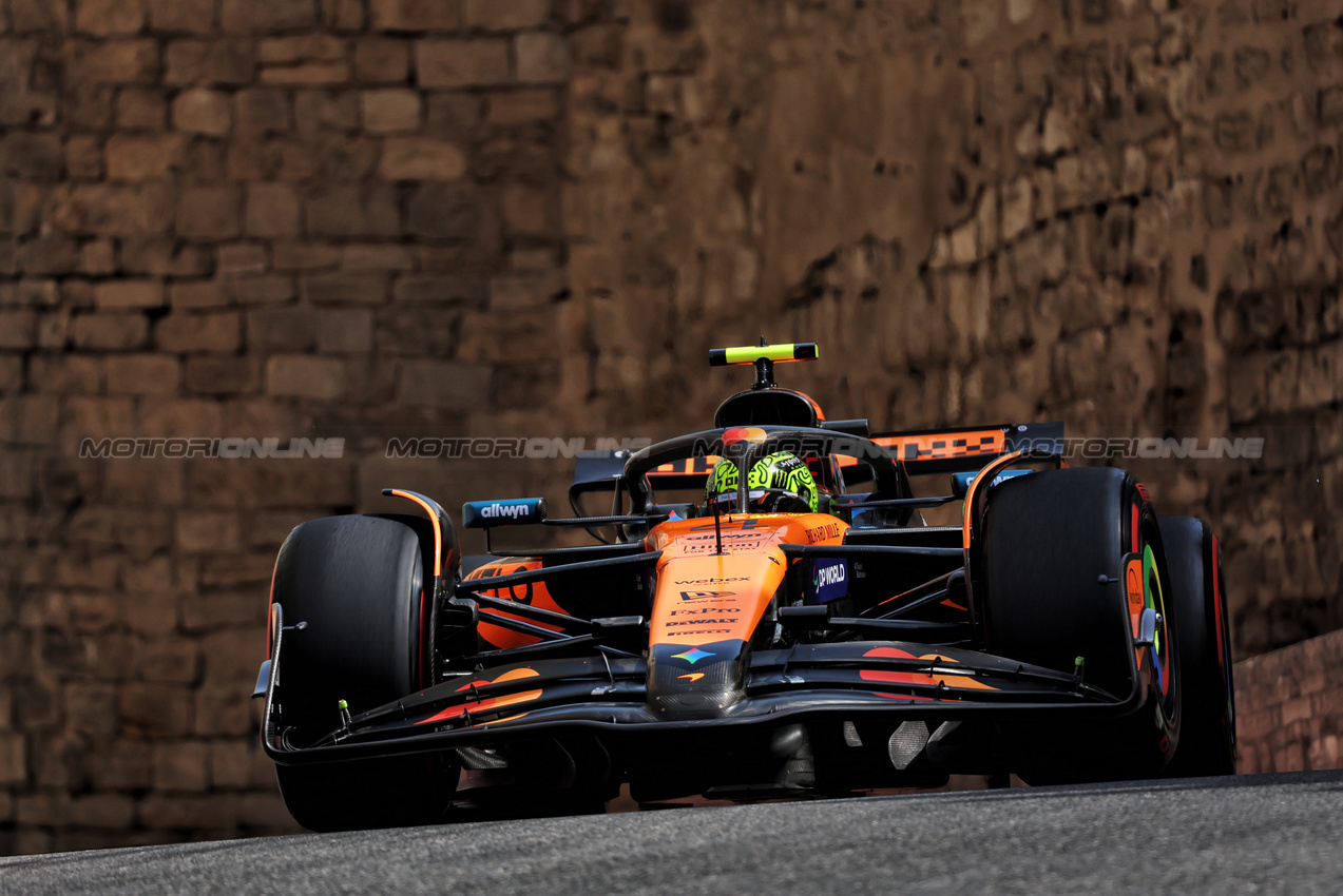 GP AZERBAIJAN, Lando Norris (GBR) McLaren MCL39.

19.09.2025. Formula 1 World Championship, Rd 17, Azerbaijan Grand Prix, Baku Street Circuit, Azerbaijan, Practice Day.

 - www.xpbimages.com, EMail: requests@xpbimages.com © Copyright: Rew / XPB Images