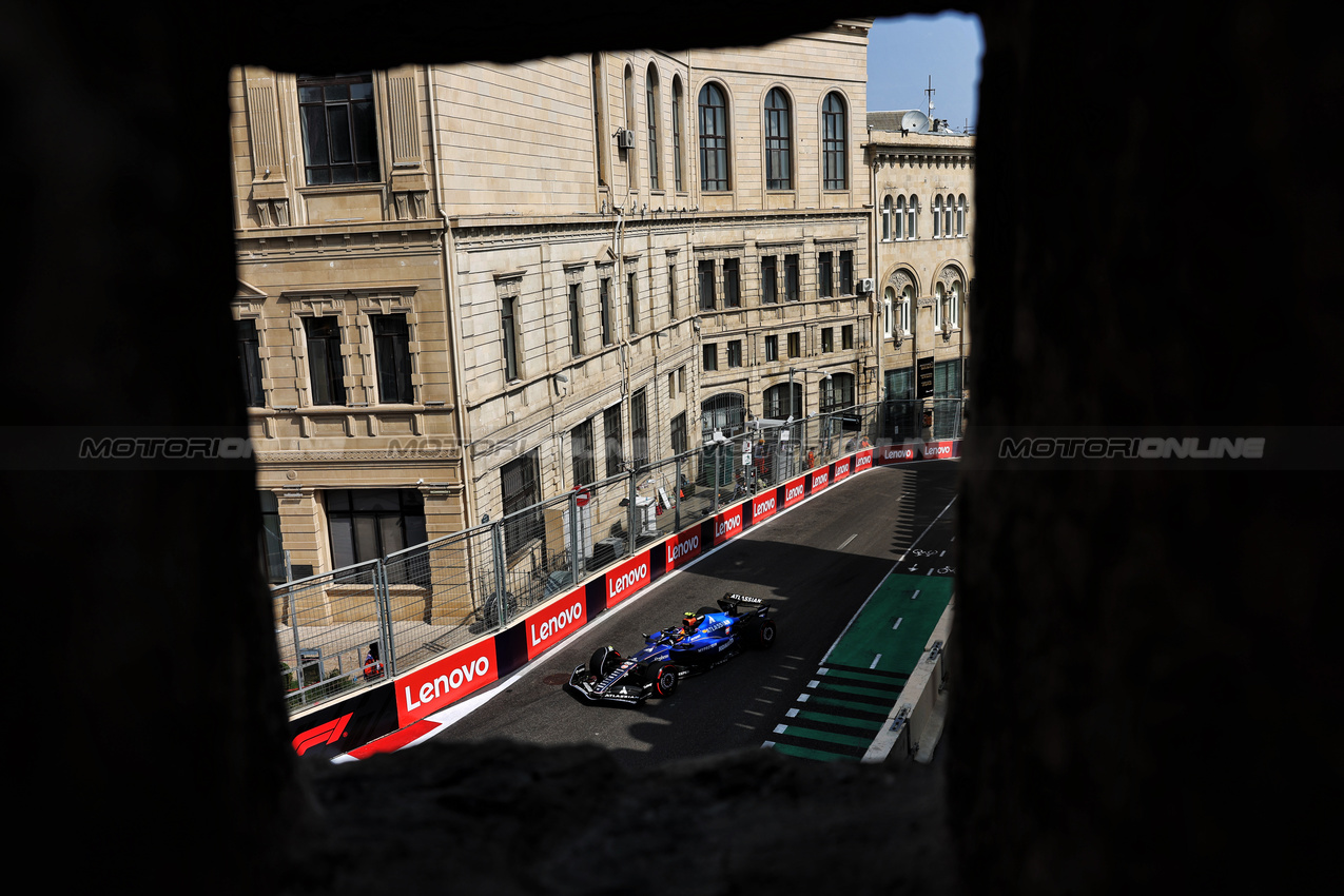 GP AZERBAIJAN, Carlos Sainz (ESP) Atlassian Williams Racing FW47.

19.09.2025. Formula 1 World Championship, Rd 17, Azerbaijan Grand Prix, Baku Street Circuit, Azerbaijan, Practice Day.

 - www.xpbimages.com, EMail: requests@xpbimages.com © Copyright: Rew / XPB Images