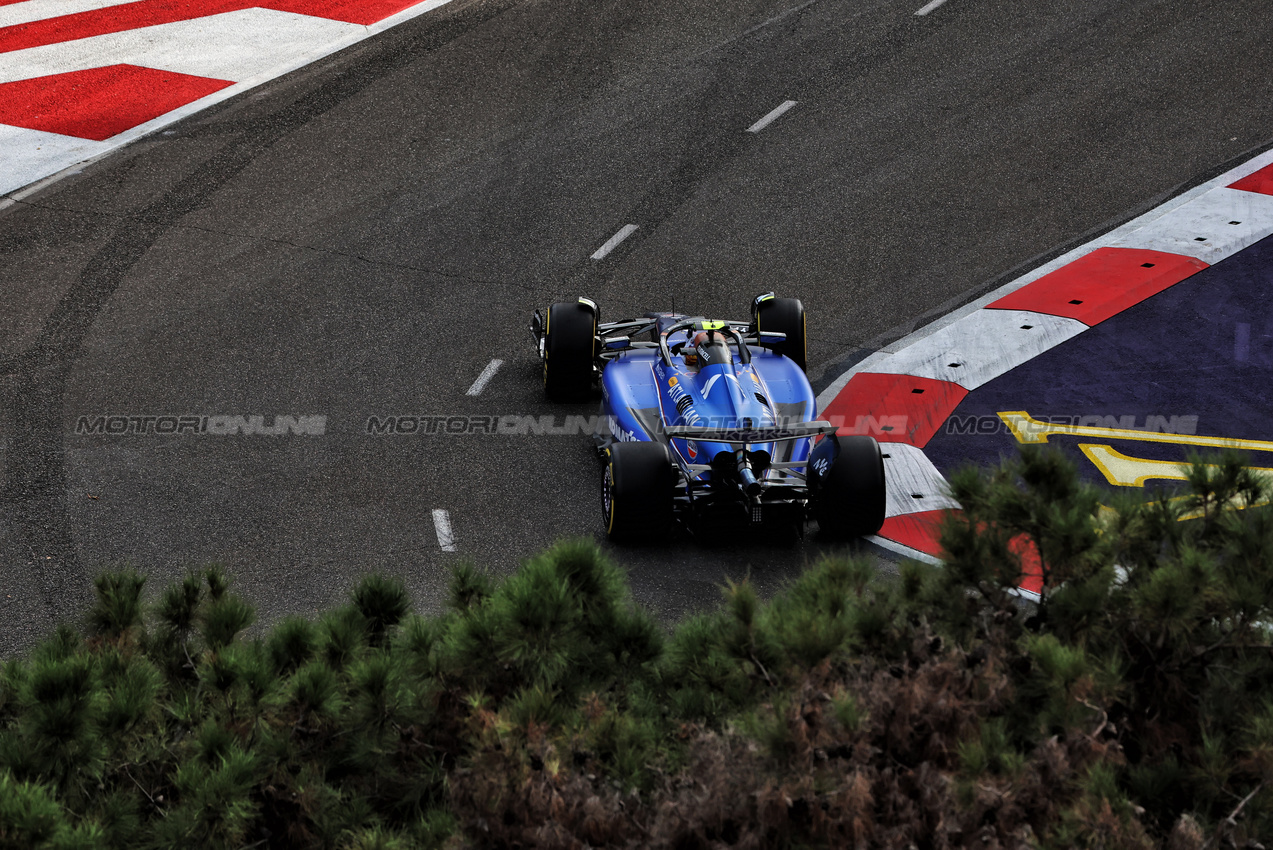 GP AZERBAIJAN, Carlos Sainz (ESP) Atlassian Williams Racing FW47.

19.09.2025. Formula 1 World Championship, Rd 17, Azerbaijan Grand Prix, Baku Street Circuit, Azerbaijan, Practice Day.

 - www.xpbimages.com, EMail: requests@xpbimages.com © Copyright: Rew / XPB Images