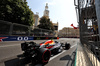 GP AZERBAIJAN, Yuki Tsunoda (JPN) Red Bull Racing RB21 passes a red flag in the first practice session.

19.09.2025. Formula 1 World Championship, Rd 17, Azerbaijan Grand Prix, Baku Street Circuit, Azerbaijan, Practice Day.

- www.xpbimages.com, EMail: requests@xpbimages.com © Copyright: Bearne / XPB Images