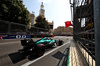 GP AZERBAIJAN, Lance Stroll (CDN) Aston Martin F1 Team AMR25 passes a red flag in the first practice session.

19.09.2025. Formula 1 World Championship, Rd 17, Azerbaijan Grand Prix, Baku Street Circuit, Azerbaijan, Practice Day.

- www.xpbimages.com, EMail: requests@xpbimages.com © Copyright: Bearne / XPB Images