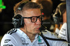 GP AZERBAIJAN, Peter Bonnington (GBR) Mercedes AMG F1 Gara Engineer.

19.09.2025. Formula 1 World Championship, Rd 17, Azerbaijan Grand Prix, Baku Street Circuit, Azerbaijan, Practice Day.

- www.xpbimages.com, EMail: requests@xpbimages.com © Copyright: Batchelor / XPB Images