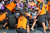 GP AZERBAIJAN, Lando Norris (GBR) McLaren MCL39 in the pits with rear suspension damage.

19.09.2025. Formula 1 World Championship, Rd 17, Azerbaijan Grand Prix, Baku Street Circuit, Azerbaijan, Practice Day.

- www.xpbimages.com, EMail: requests@xpbimages.com © Copyright: Batchelor / XPB Images