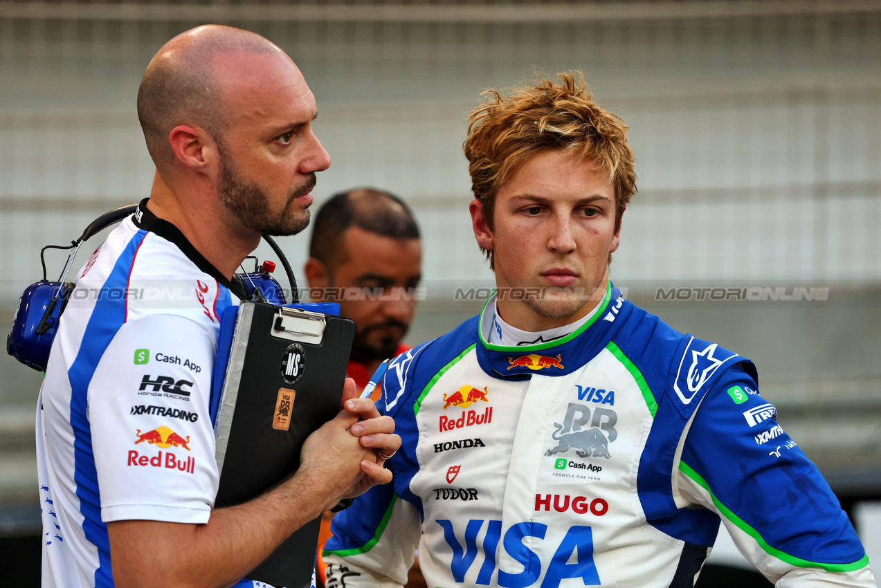 GP BAHRAIN, Liam Lawson (NZL) Racing Bulls on the grid.

13.04.2025. Formula 1 World Championship, Rd 4, Bahrain Grand Prix, Sakhir, Bahrain, Gara Day.

- www.xpbimages.com, EMail: requests@xpbimages.com © Copyright: Batchelor / XPB Images