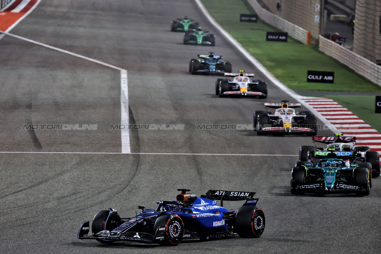 GP BAHRAIN, Alexander Albon (THA) Atlassian Williams Racing FW47.

13.04.2025. Formula 1 World Championship, Rd 4, Bahrain Grand Prix, Sakhir, Bahrain, Gara Day.

- www.xpbimages.com, EMail: requests@xpbimages.com © Copyright: Batchelor / XPB Images
