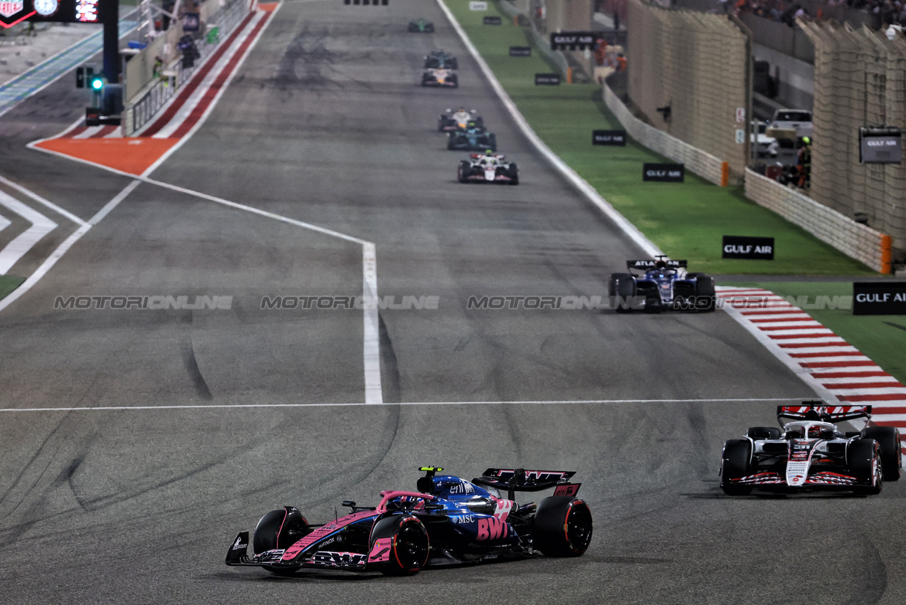 GP BAHRAIN, Jack Doohan (AUS) Alpine F1 Team A525.

13.04.2025. Formula 1 World Championship, Rd 4, Bahrain Grand Prix, Sakhir, Bahrain, Gara Day.

- www.xpbimages.com, EMail: requests@xpbimages.com © Copyright: Batchelor / XPB Images