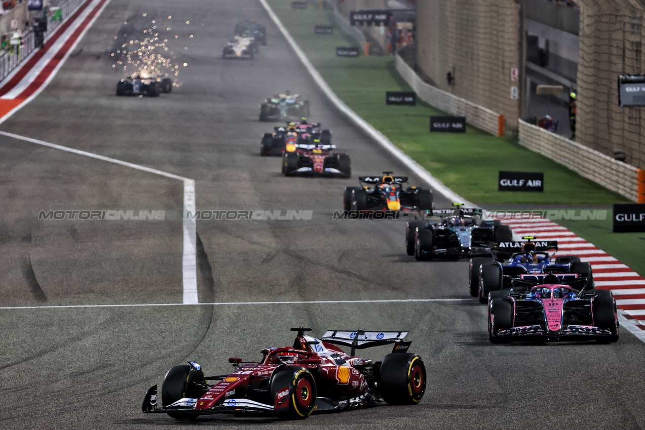 GP BAHRAIN, Charles Leclerc (MON) Ferrari SF-25.

13.04.2025. Formula 1 World Championship, Rd 4, Bahrain Grand Prix, Sakhir, Bahrain, Gara Day.

- www.xpbimages.com, EMail: requests@xpbimages.com © Copyright: Batchelor / XPB Images