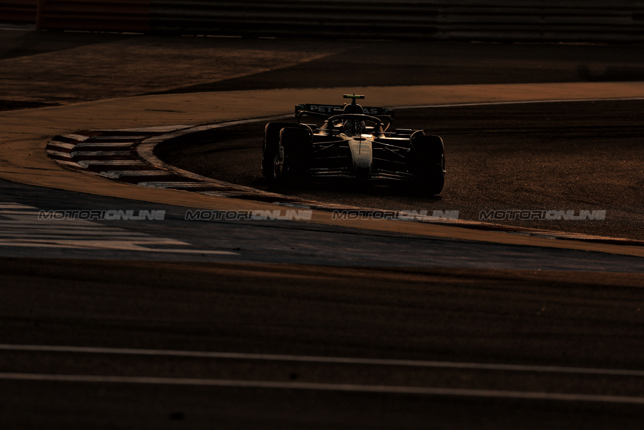 GP BAHRAIN, Andrea Kimi Antonelli (ITA) Mercedes AMG F1 W16.

13.04.2025. Formula 1 World Championship, Rd 4, Bahrain Grand Prix, Sakhir, Bahrain, Gara Day.

- www.xpbimages.com, EMail: requests@xpbimages.com © Copyright: Moy / XPB Images
