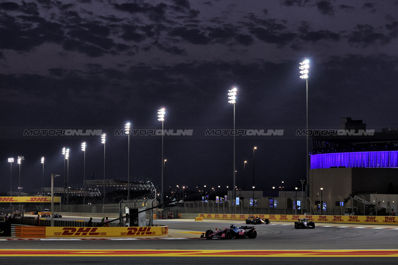 GP BAHRAIN, Pierre Gasly (FRA) Alpine F1 Team A525.

13.04.2025. Formula 1 World Championship, Rd 4, Bahrain Grand Prix, Sakhir, Bahrain, Gara Day.

- www.xpbimages.com, EMail: requests@xpbimages.com © Copyright: Moy / XPB Images