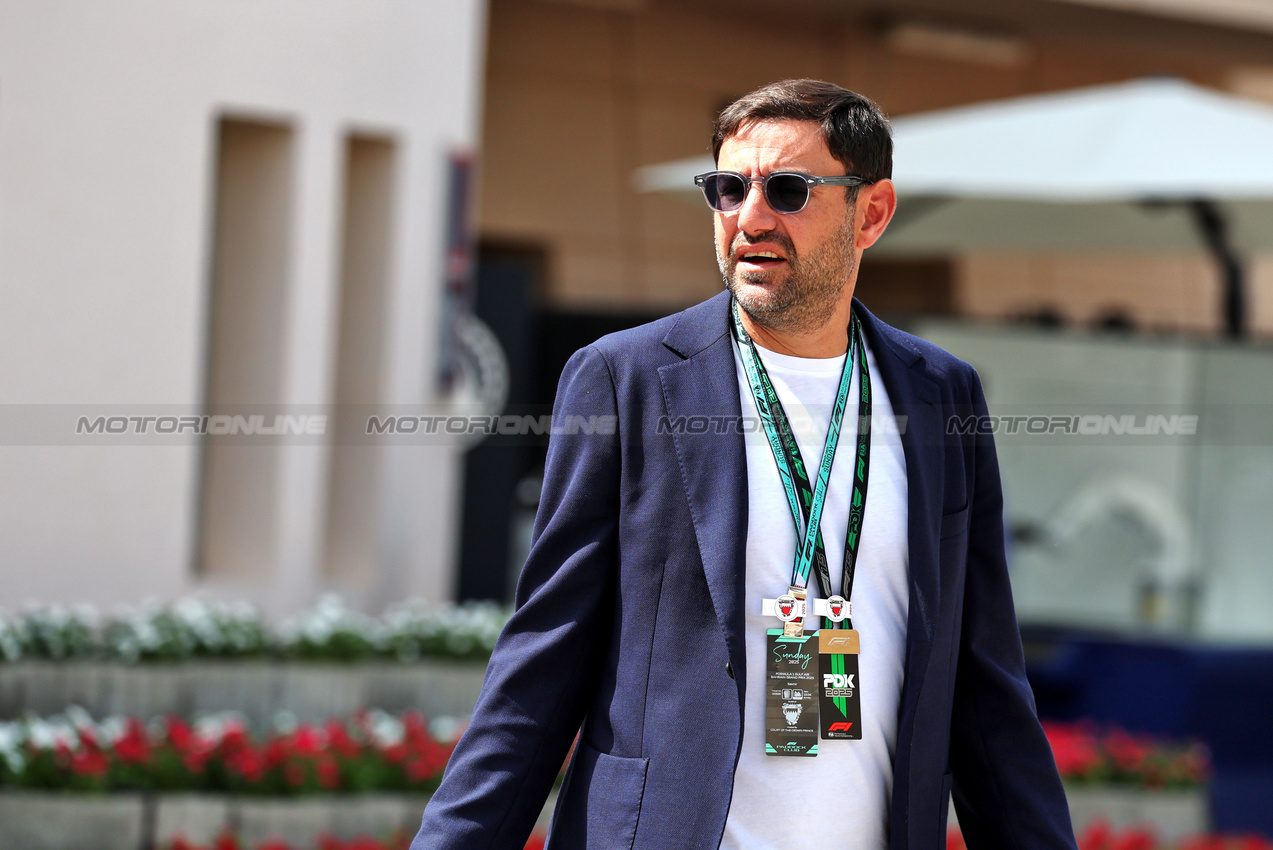 GP BAHRAIN, Carlo Boutagy (CDN) CBX Founder e CEO.

13.04.2025. Formula 1 World Championship, Rd 4, Bahrain Grand Prix, Sakhir, Bahrain, Gara Day.

- www.xpbimages.com, EMail: requests@xpbimages.com © Copyright: Moy / XPB Images