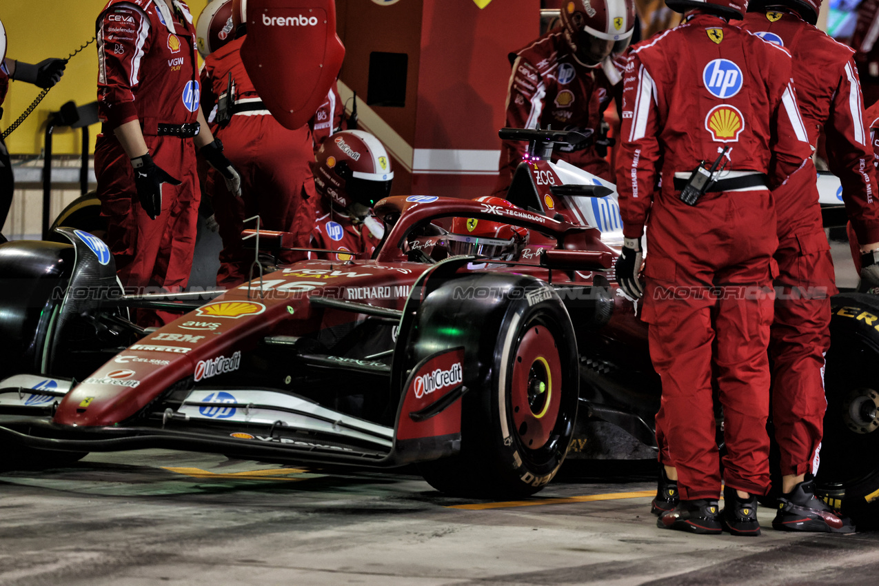 GP BAHRAIN, Charles Leclerc (MON) Ferrari SF-25 makes a pit stop.

13.04.2025. Formula 1 World Championship, Rd 4, Bahrain Grand Prix, Sakhir, Bahrain, Gara Day.

- www.xpbimages.com, EMail: requests@xpbimages.com © Copyright: Bearne / XPB Images