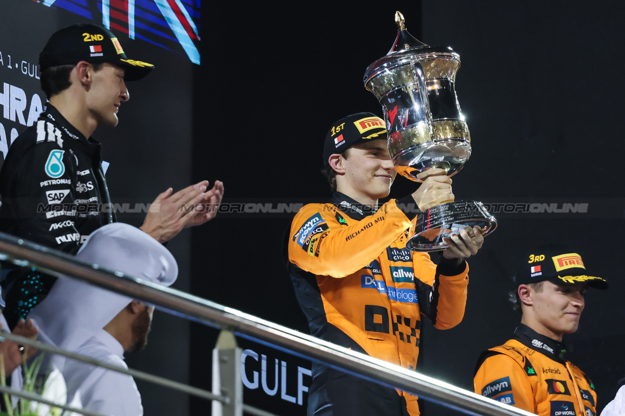 GP BAHRAIN, Oscar Piastri (AUS), McLaren 
13.04.2025. Formula 1 World Championship, Rd 4, Bahrain Grand Prix, Sakhir, Bahrain, Gara Day.
- www.xpbimages.com, EMail: requests@xpbimages.com © Copyright: Charniaux / XPB Images
