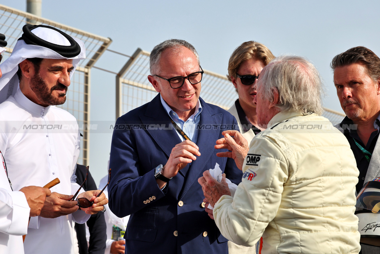 GP BAHRAIN, (L to R): Mohammed Bin Sulayem (UAE) FIA President; Stefano Domenicali (ITA) Formula One President e CEO; e Jackie Stewart (GBR).

13.04.2025. Formula 1 World Championship, Rd 4, Bahrain Grand Prix, Sakhir, Bahrain, Gara Day.

- www.xpbimages.com, EMail: requests@xpbimages.com © Copyright: Moy / XPB Images