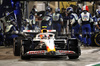 GP BAHRAIN, Liam Lawson (NZL) Racing Bulls VCARB 02 makes a pit stop.

13.04.2025. Formula 1 World Championship, Rd 4, Bahrain Grand Prix, Sakhir, Bahrain, Gara Day.

- www.xpbimages.com, EMail: requests@xpbimages.com © Copyright: Bearne / XPB Images