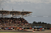 GP BAHRAIN, Oscar Piastri (AUS) McLaren MCL39 e George Russell (GBR) Mercedes AMG F1 W16 battle for the lead at the partenza of the race.

13.04.2025. Formula 1 World Championship, Rd 4, Bahrain Grand Prix, Sakhir, Bahrain, Gara Day.

- www.xpbimages.com, EMail: requests@xpbimages.com © Copyright: Bearne / XPB Images