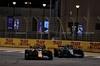 GP BAHRAIN, Max Verstappen (NLD) Red Bull Racing RB21 e Andrea Kimi Antonelli (ITA) Mercedes AMG F1 W16 battle for position.

13.04.2025. Formula 1 World Championship, Rd 4, Bahrain Grand Prix, Sakhir, Bahrain, Gara Day.

- www.xpbimages.com, EMail: requests@xpbimages.com © Copyright: Moy / XPB Images