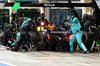 GP BAHRAIN, Andrea Kimi Antonelli (ITA) Mercedes AMG F1 W16 makes a pit stop.

13.04.2025. Formula 1 World Championship, Rd 4, Bahrain Grand Prix, Sakhir, Bahrain, Gara Day.

- www.xpbimages.com, EMail: requests@xpbimages.com © Copyright: Bearne / XPB Images