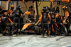 GP BAHRAIN, Oscar Piastri (AUS) McLaren MCL39 makes a pit stop.

13.04.2025. Formula 1 World Championship, Rd 4, Bahrain Grand Prix, Sakhir, Bahrain, Gara Day.

- www.xpbimages.com, EMail: requests@xpbimages.com © Copyright: Bearne / XPB Images