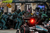 GP BAHRAIN, Fernando Alonso (ESP) Aston Martin F1 Team AMR25 makes a pit stop.

13.04.2025. Formula 1 World Championship, Rd 4, Bahrain Grand Prix, Sakhir, Bahrain, Gara Day.

- www.xpbimages.com, EMail: requests@xpbimages.com © Copyright: Bearne / XPB Images