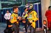 GP BAHRAIN, (L to R): Third placed Lando Norris (GBR) McLaren celebrates with vincitore e team mate Oscar Piastri (AUS) McLaren in parc ferme.

13.04.2025. Formula 1 World Championship, Rd 4, Bahrain Grand Prix, Sakhir, Bahrain, Gara Day.

- www.xpbimages.com, EMail: requests@xpbimages.com © Copyright: Batchelor / XPB Images