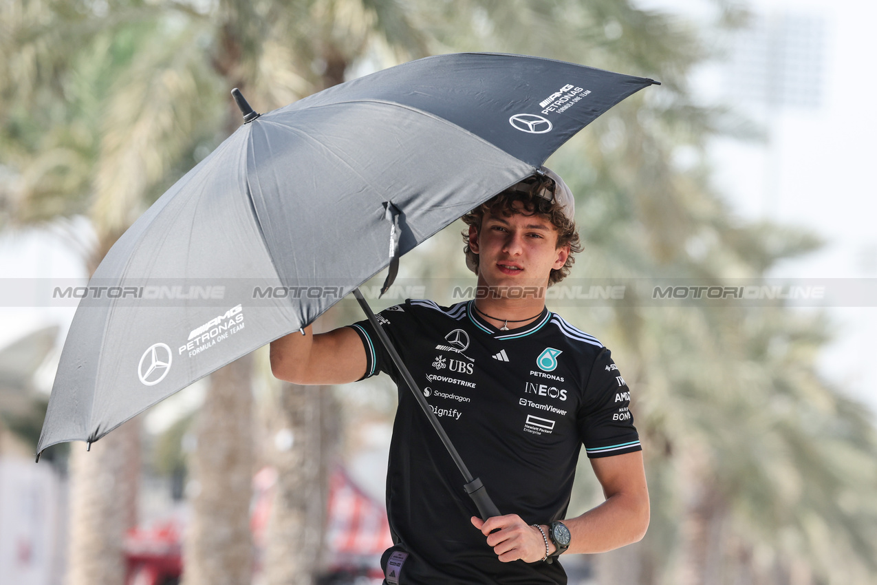 GP BAHRAIN, Andrea Kimi Antonelli (ITA), Mercedes AMG F1 
10.04.2025. Formula 1 World Championship, Rd 4, Bahrain Grand Prix, Sakhir, Bahrain, Preparation Day.
- www.xpbimages.com, EMail: requests@xpbimages.com © Copyright: Charniaux / XPB Images