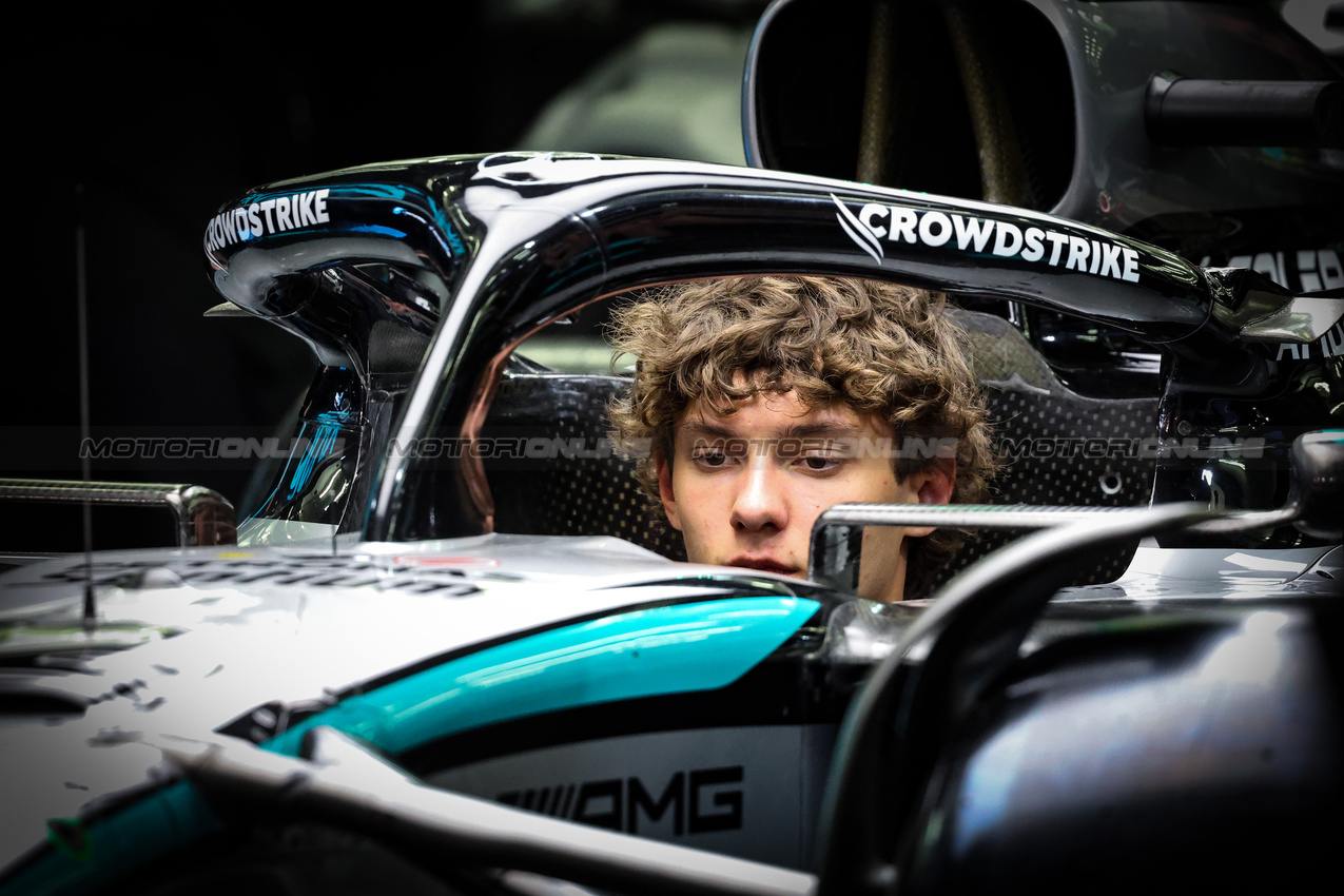 GP BAHRAIN, Andrea Kimi Antonelli (ITA), Mercedes AMG F1 
10.04.2025. Formula 1 World Championship, Rd 4, Bahrain Grand Prix, Sakhir, Bahrain, Preparation Day.
- www.xpbimages.com, EMail: requests@xpbimages.com © Copyright: Charniaux / XPB Images