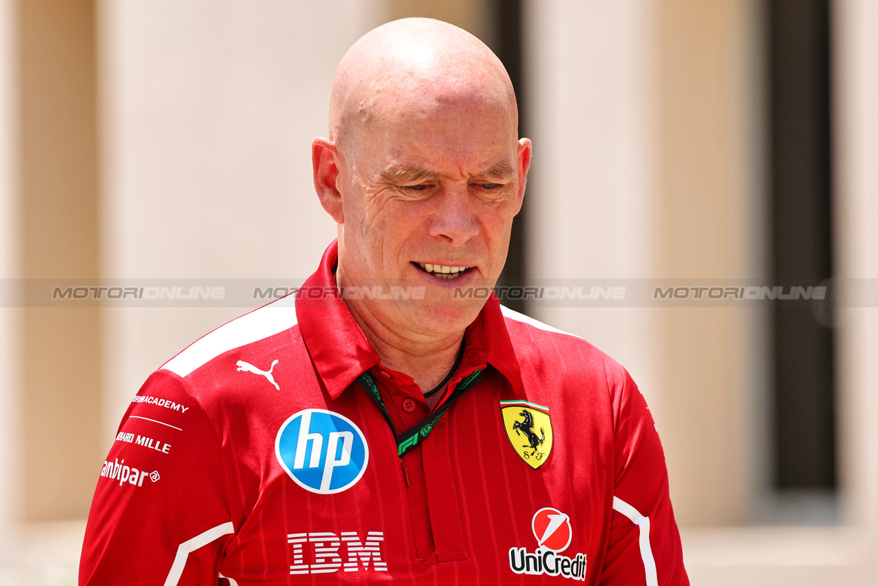 GP BAHRAIN, Jock Clear (GBR) Ferrari Senior Performance Engineer.

10.04.2025. Formula 1 World Championship, Rd 4, Bahrain Grand Prix, Sakhir, Bahrain, Preparation Day.

- www.xpbimages.com, EMail: requests@xpbimages.com © Copyright: Batchelor / XPB Images